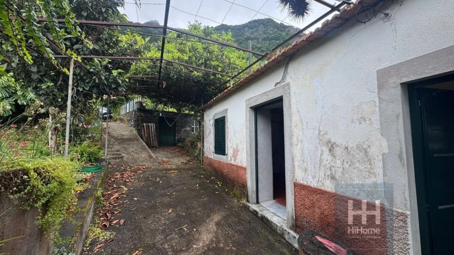 Moradia T2 para Venda em Arco de São Jorge Foto 2