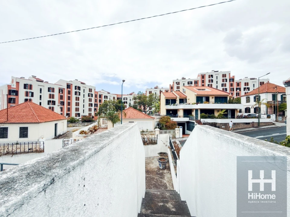 Moradia T4 para Venda em Funchal (São Pedro) Foto 37