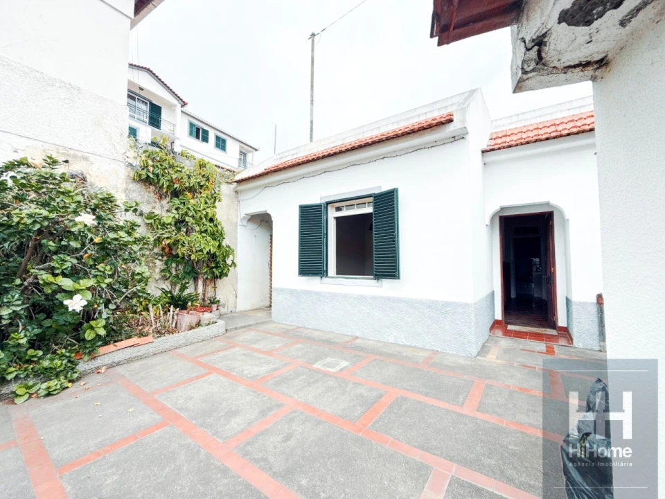 Moradia T4 para Venda em Funchal (São Pedro) Foto 5