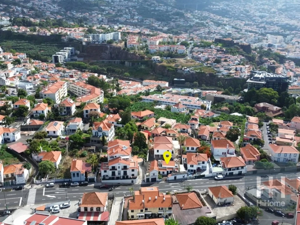 Moradia T4 para Venda em Funchal (São Pedro) Foto 3
