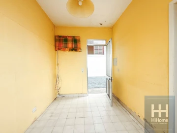 Moradia T4 para Venda em Funchal (São Pedro)