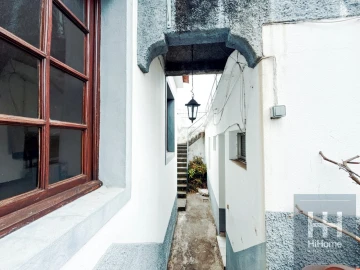 Moradia T4 para Venda em Funchal (São Pedro)