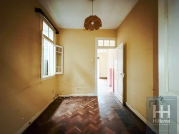 Moradia T4 para Venda em Funchal (São Pedro)