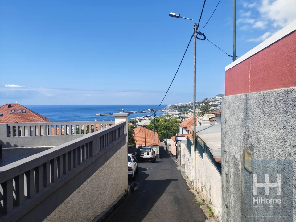 Moradia T1 para Venda em Funchal (Santa Maria Maior) Foto 27
