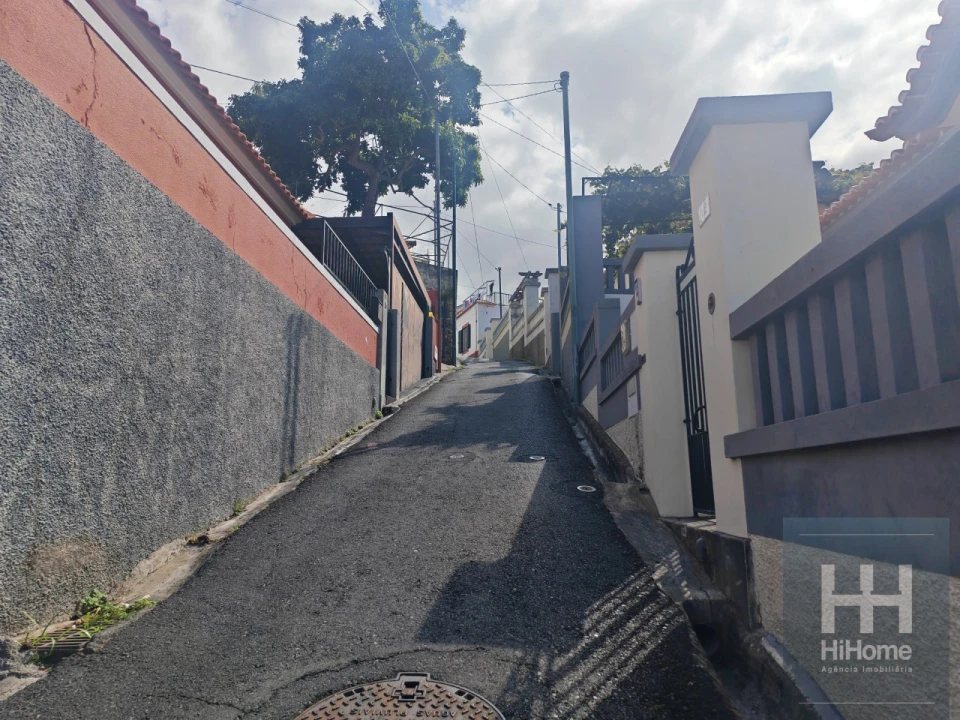 Moradia T1 para Venda em Funchal (Santa Maria Maior) Foto 30