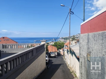 Moradia T1 para Venda em Funchal (Santa Maria Maior)