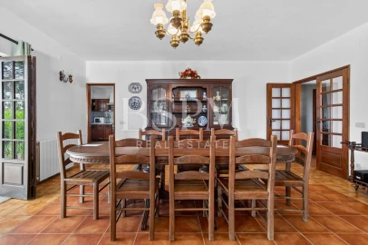 Moradia T5 para Venda em Vau