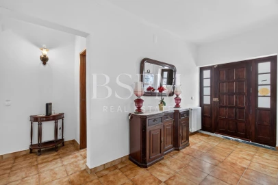Moradia T5 para Venda em Vau