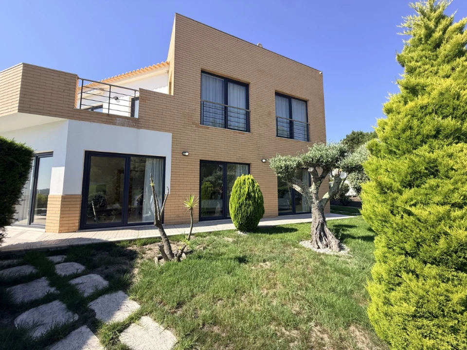 Moradia T6 para Venda em Nadadouro Foto 3