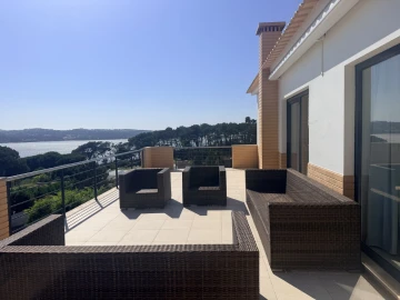 Moradia T6 para Venda em Nadadouro