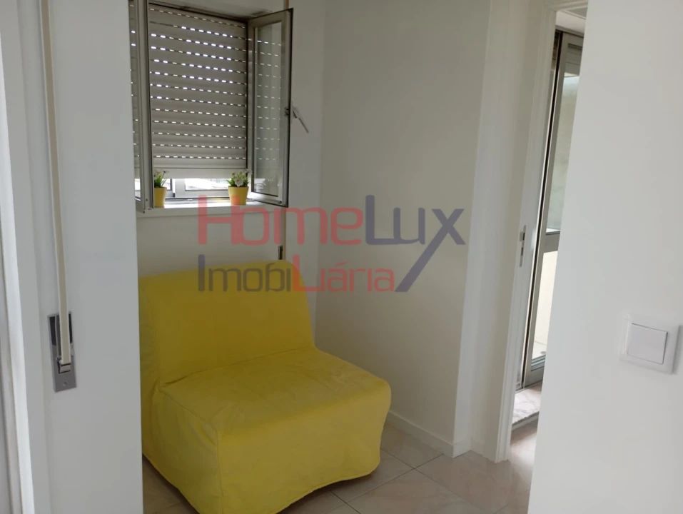 Apartamento T1 para Venda em Cedofeita, Santo Ildefonso, Sé, Miragaia, São Nicolau e Vitória Foto 4