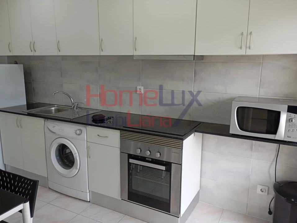 Apartamento T1 para Venda em Cedofeita, Santo Ildefonso, Sé, Miragaia, São Nicolau e Vitória Foto 9