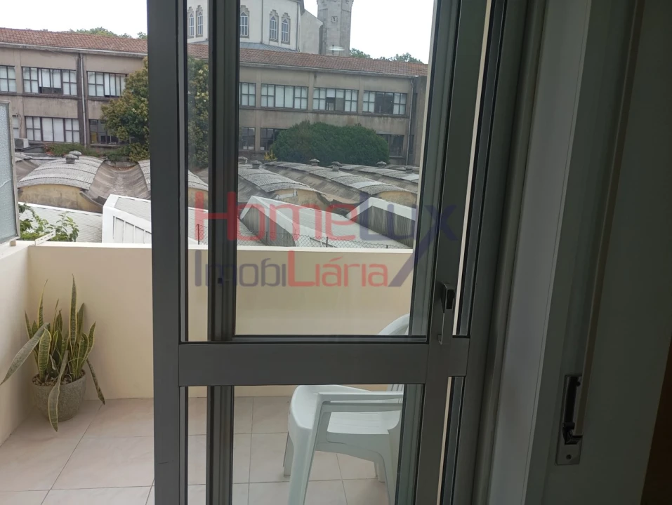 Apartamento T1 para Venda em Cedofeita, Santo Ildefonso, Sé, Miragaia, São Nicolau e Vitória Foto 19