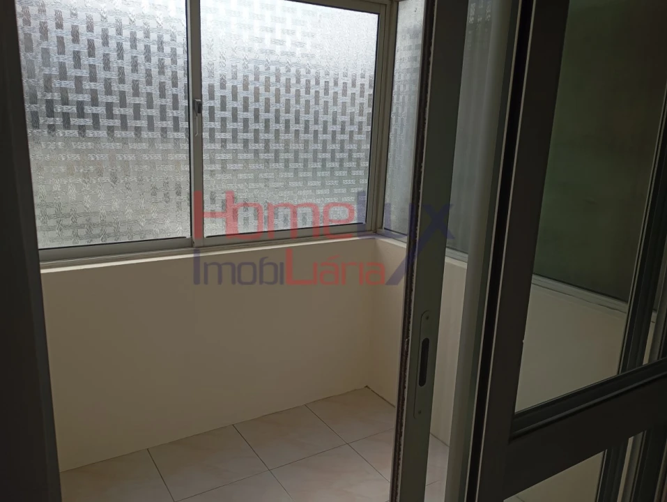 Apartamento T1 para Venda em Cedofeita, Santo Ildefonso, Sé, Miragaia, São Nicolau e Vitória Foto 22