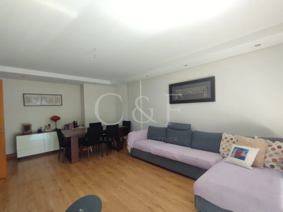 Apartamento T2 para Venda em Algueirão-Mem Martins Foto 12