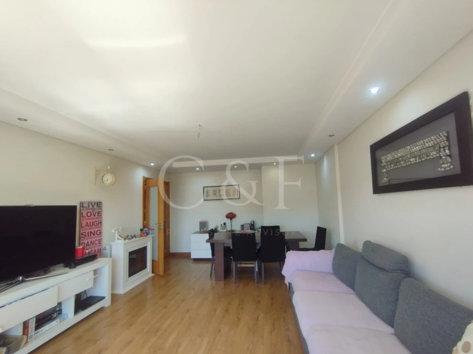 Apartamento T2 para Venda em Algueirão-Mem Martins Foto 13