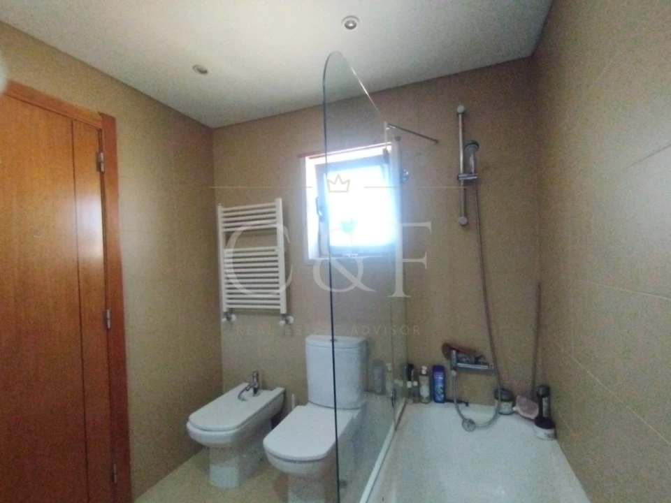 Apartamento T2 para Venda em Algueirão-Mem Martins Foto 16