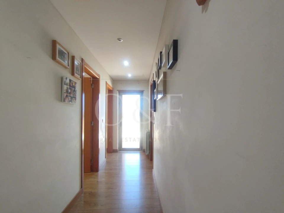 Apartamento T2 para Venda em Algueirão-Mem Martins Foto 22
