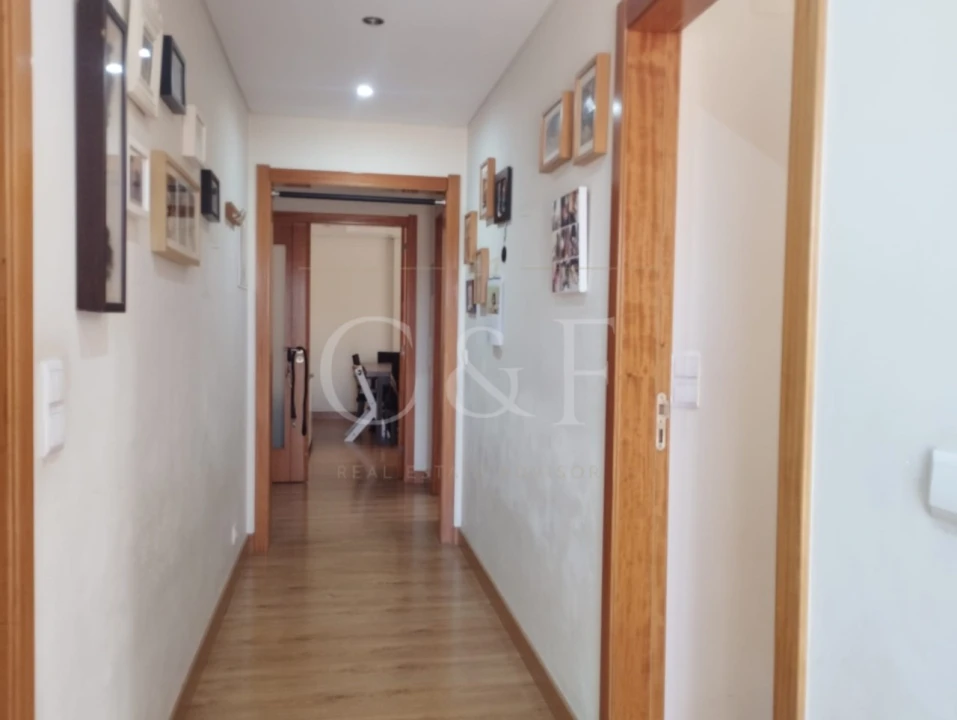 Apartamento T2 para Venda em Algueirão-Mem Martins Foto 23