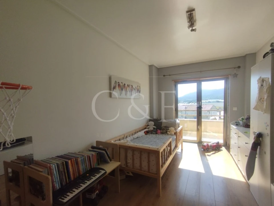 Apartamento T2 para Venda em Algueirão-Mem Martins Foto 33