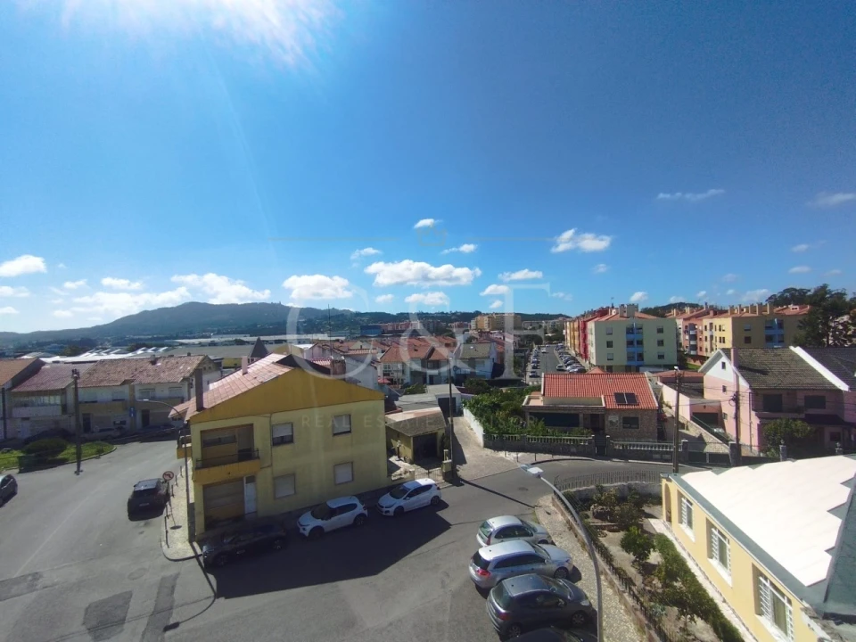 Apartamento T2 para Venda em Algueirão-Mem Martins Foto 35