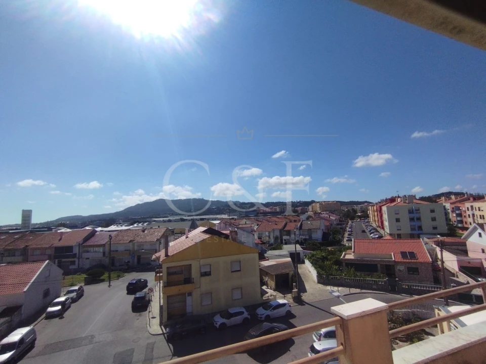 Apartamento T2 para Venda em Algueirão-Mem Martins Foto 38