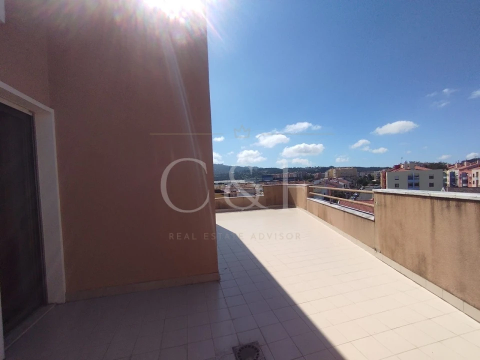 Apartamento T2 para Venda em Algueirão-Mem Martins Foto 40