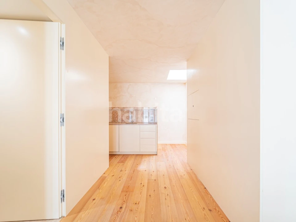 Apartamento T1 para Venda em Misericórdia Foto 12