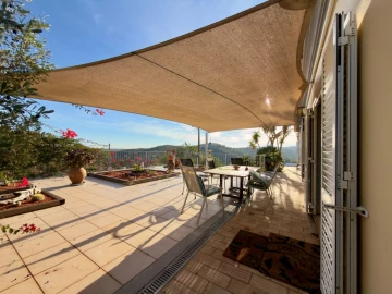 Moradia T4 para Venda em Santa Catarina da Fonte do Bispo