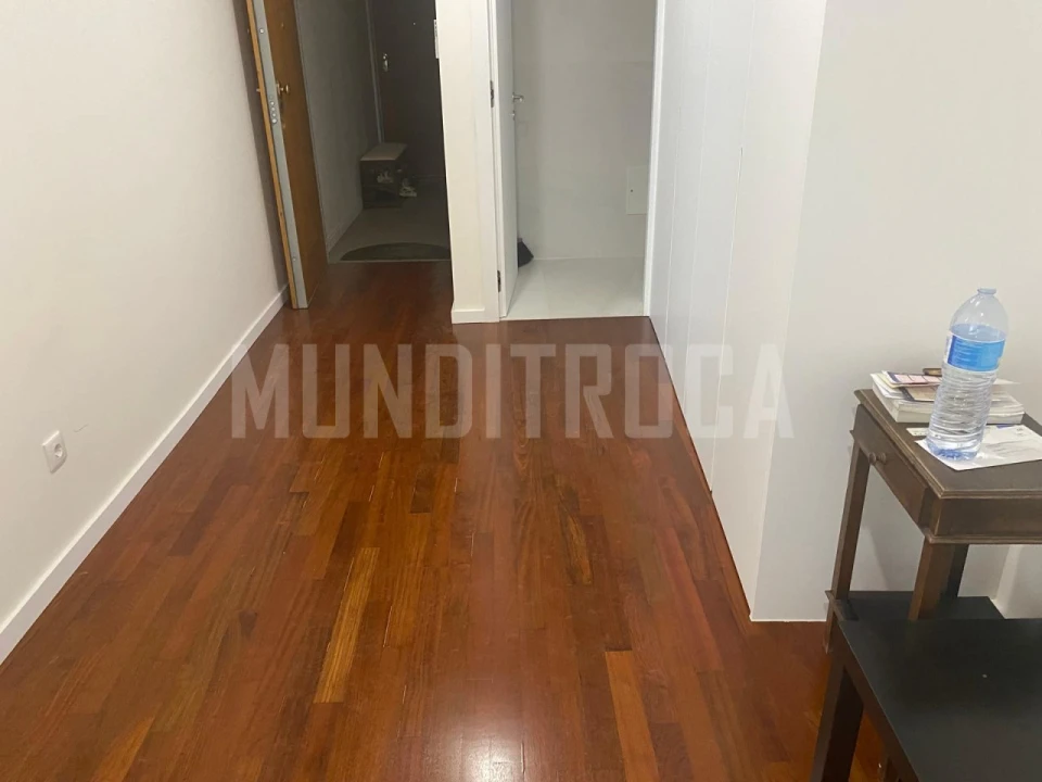 Apartamento T2 para Arrendamento em Braga (São José de São Lázaro e São João do Souto) Foto 6