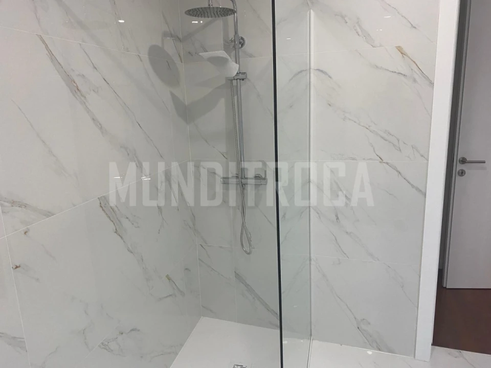 Apartamento T2 para Arrendamento em Braga (São José de São Lázaro e São João do Souto) Foto 7
