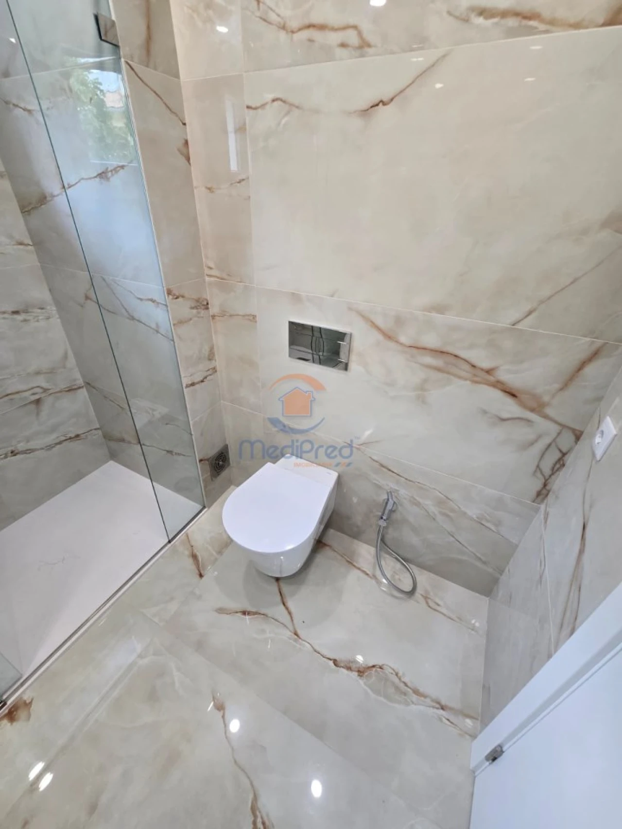 Moradia T4 para Venda em Casal de Cambra Foto 36