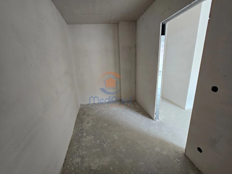 Moradia T4 para Venda em Casal de Cambra Foto 11