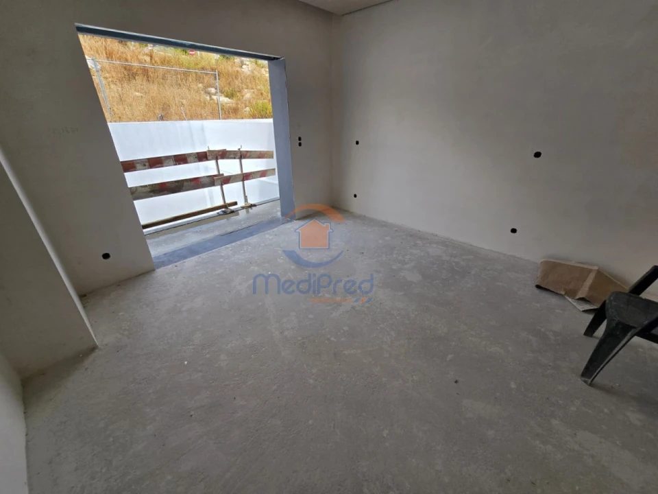 Moradia T4 para Venda em Casal de Cambra Foto 12