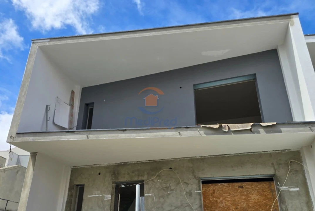 Moradia T4 para Venda em Casal de Cambra Foto 18