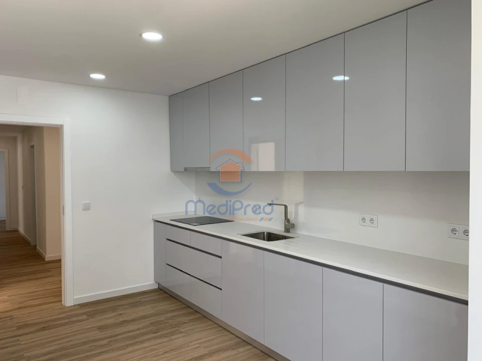 Apartamento T4 para Venda em Olivais Foto 1