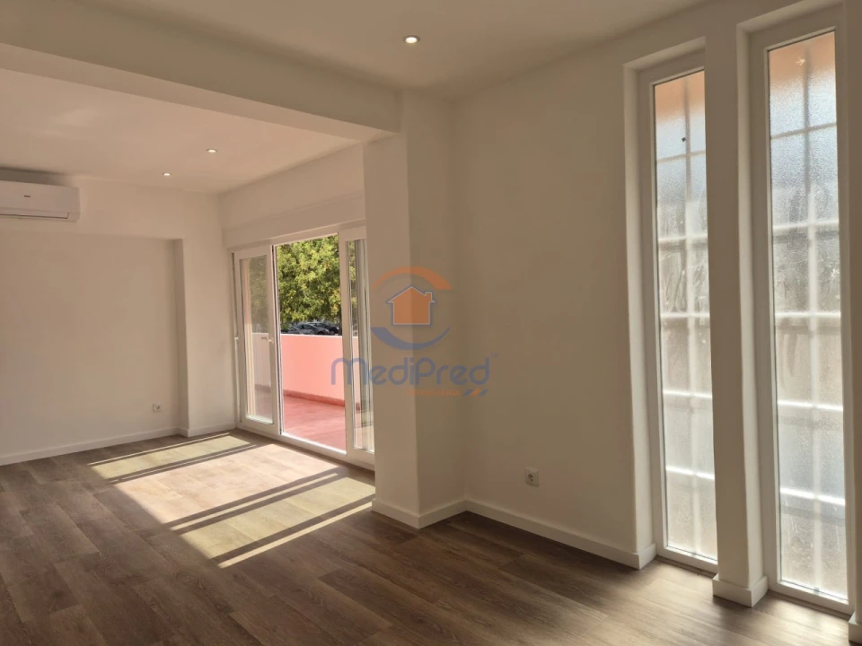 Apartamento T4 para Venda em Olivais Foto 1