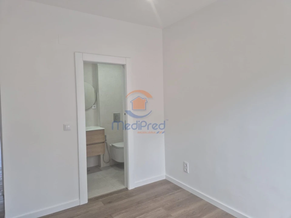 Apartamento T4 para Venda em Olivais Foto 15
