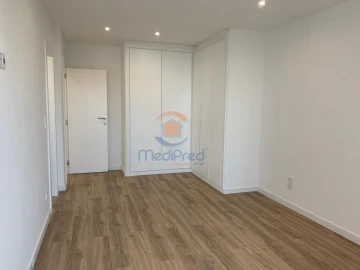 Apartamento T4 para Venda em Olivais
