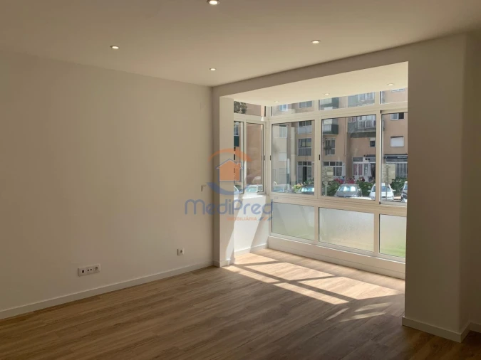 Apartamento T4 para Venda em Olivais Foto 9