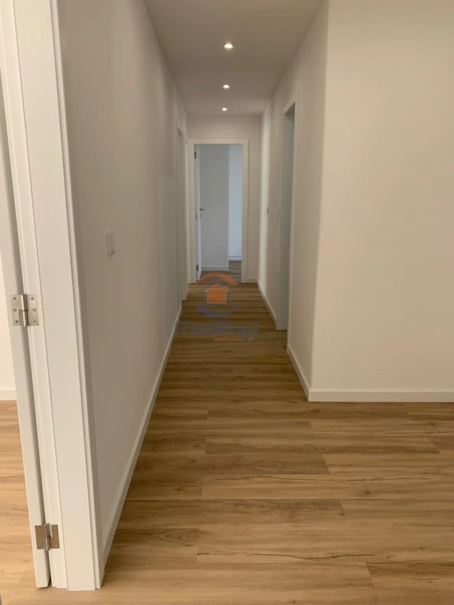 Apartamento T4 para Venda em Olivais Foto 7