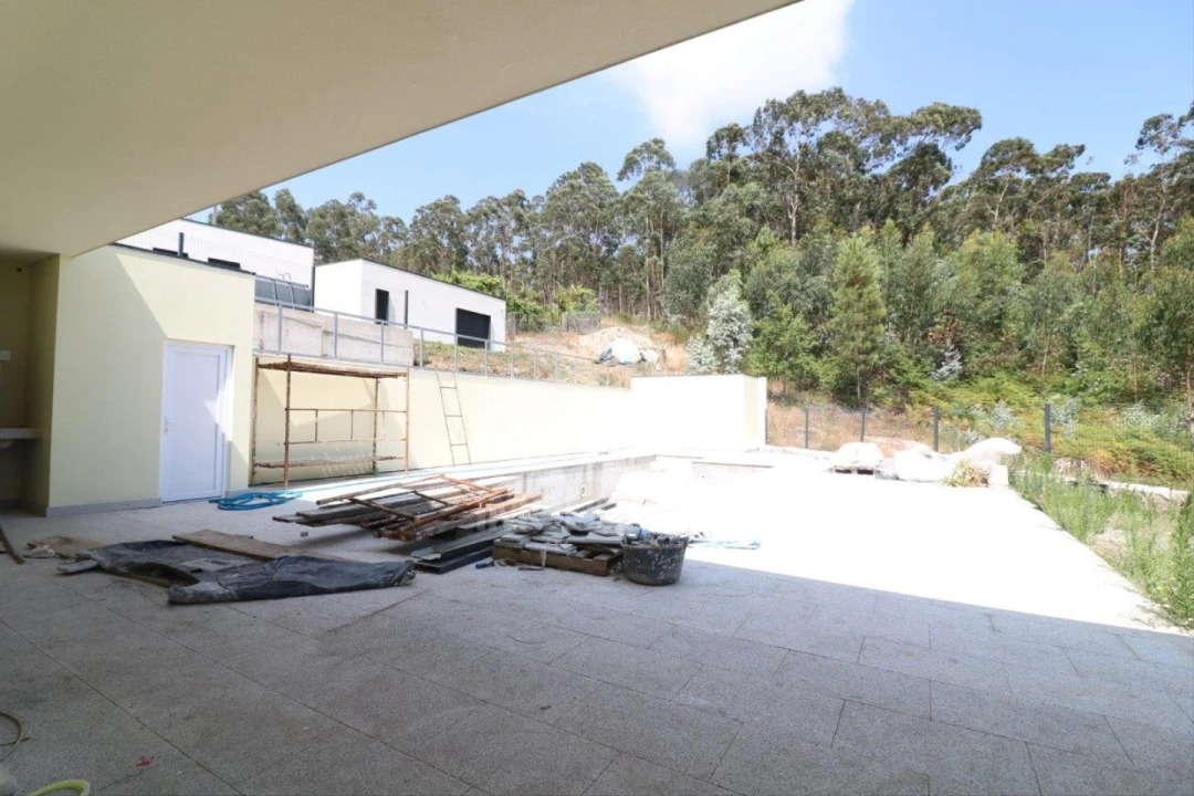 Moradia T3 para Venda em Espinho Foto 24