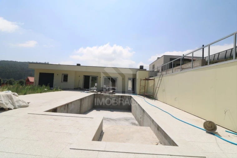 Moradia T3 para Venda em Espinho Foto 10