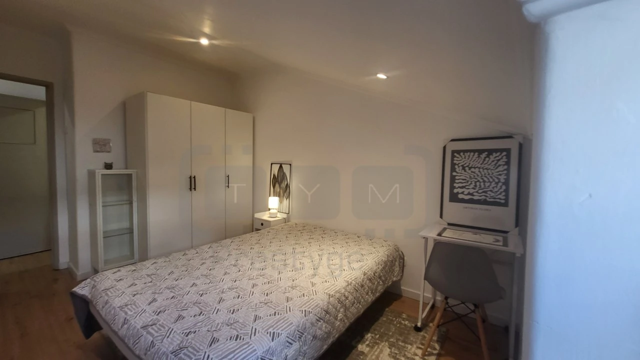 Apartamento T2 para Venda em São João Baptista e Santa Maria dos Olivais Foto 4