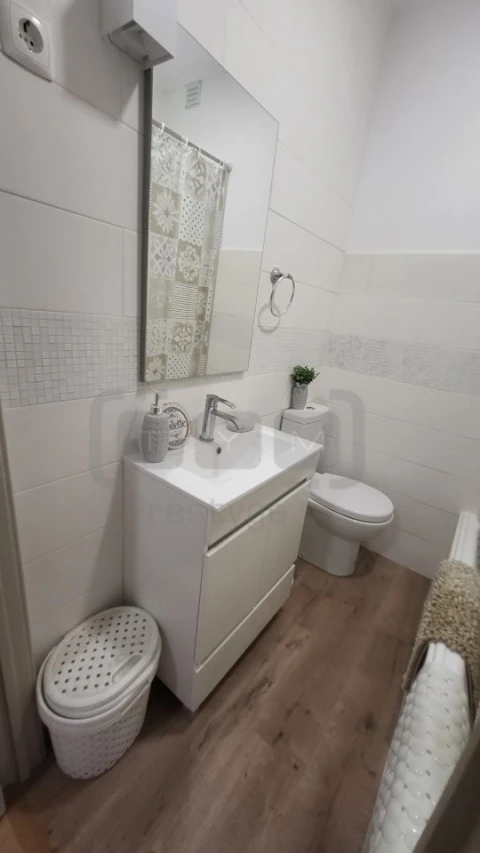 Apartamento T2 para Venda em São João Baptista e Santa Maria dos Olivais