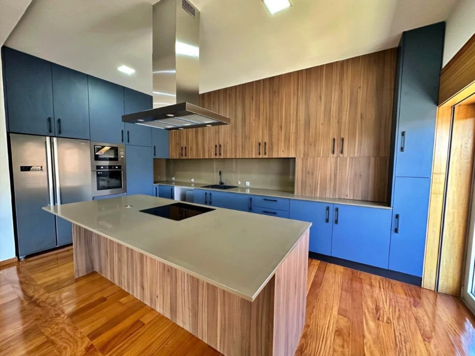 Apartamento T4 para Venda em Póvoa de Varzim, Beiriz e Argivai Foto 3