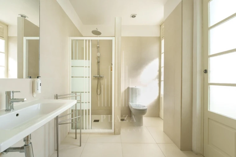 Apartamento T4 para Venda em Cedofeita, Santo Ildefonso, Sé, Miragaia, São Nicolau e Vitória Foto 12
