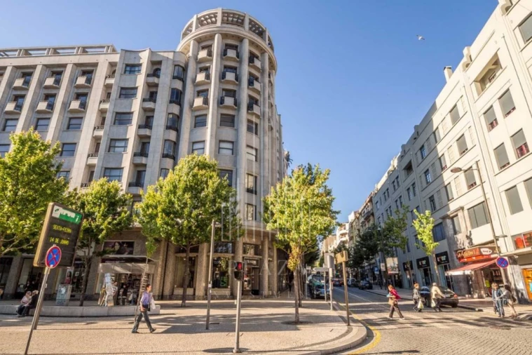 Apartamento T4 para Venda em Cedofeita, Santo Ildefonso, Sé, Miragaia, São Nicolau e Vitória Foto 21