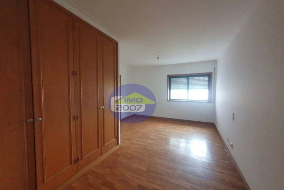 Apartamento T3 para Venda em Canelas Foto 7