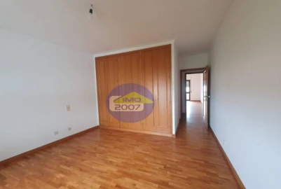 Apartamento T3 para Venda em Canelas